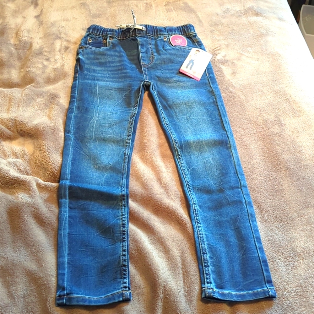 NWT Levi's skinny stretch pull on jeans, Boys Size 7x, soft!